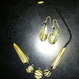 Animal Print Necklace & Earring Set